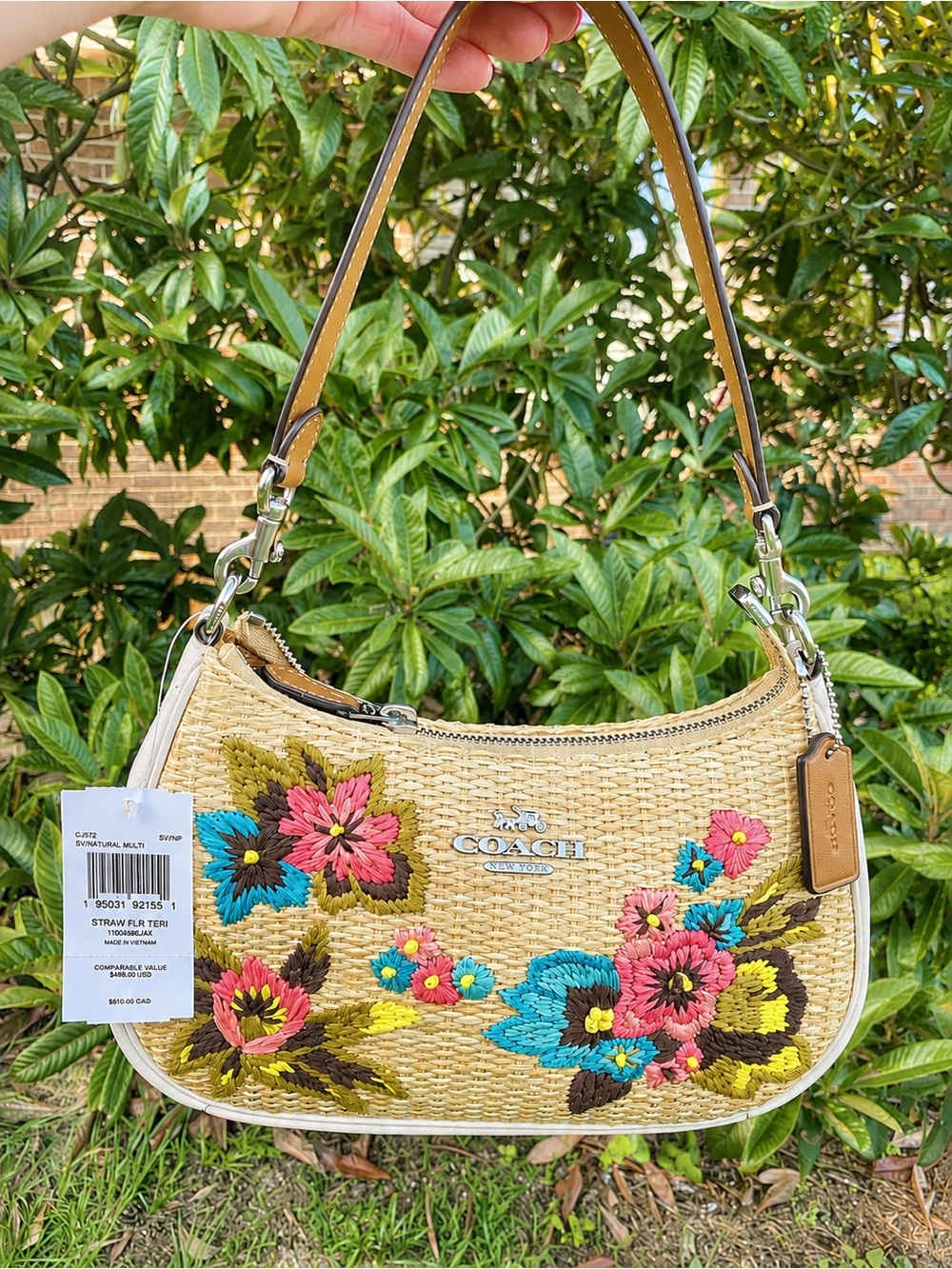 Coach Teri Straw Floral Embroidered Shoulder/ Crossbody bag HTF w/ Dust Bag NWT